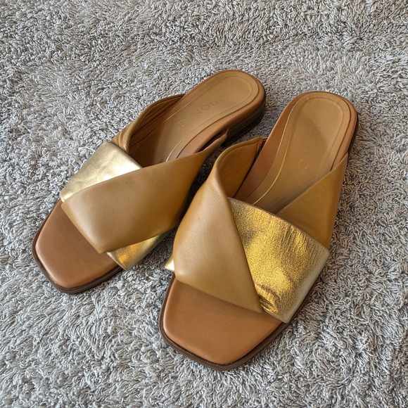 Vionic Mikaman Gold Tan Leather Criss Cross Slide Sandals Women's Size 5 - Picture 1 of 4
